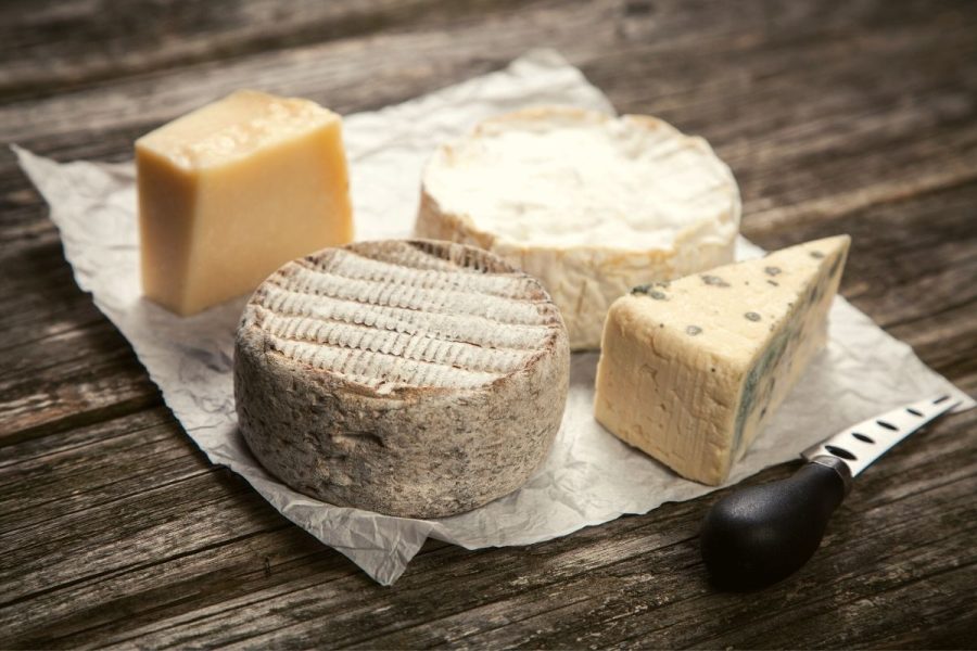 10 Most Delicious Types of French Cheese
