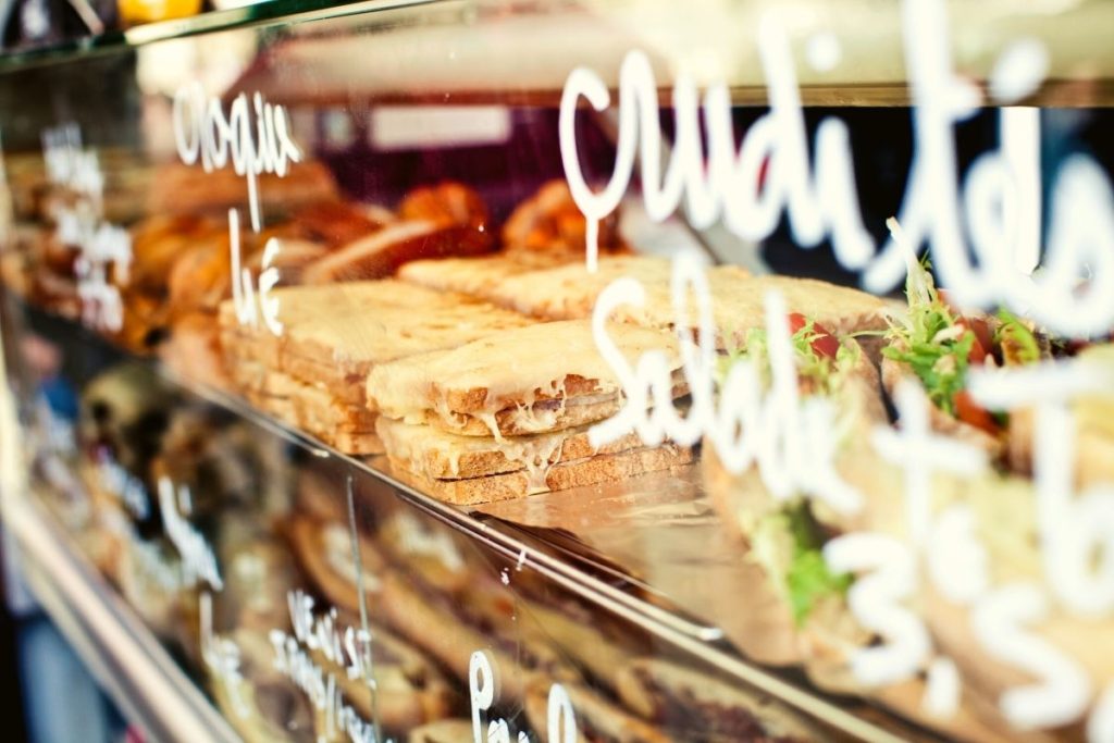 10 Best Restaurants For Delicious Paris Street Food - Europe Dishes