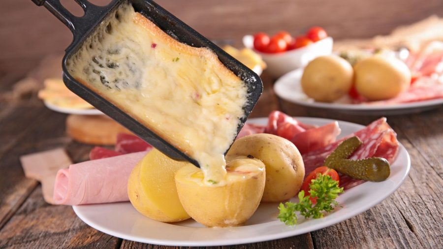 10 Most Delicious Types of French Cheese: Mimolette, Chaource, Blue cheese, Brie... 