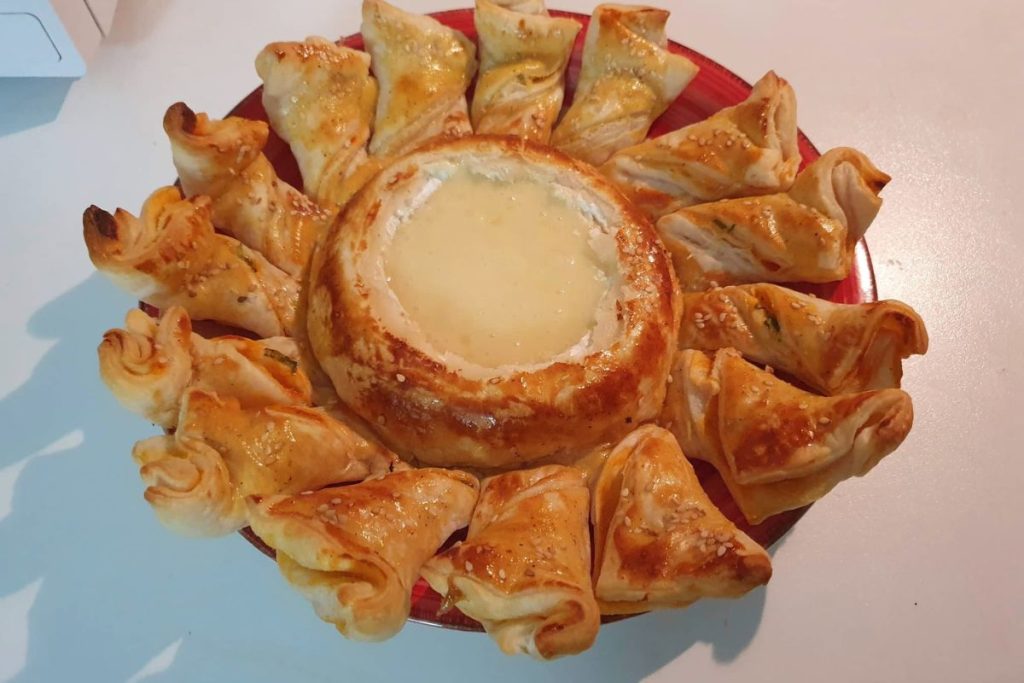 baked camembert in puff pastry